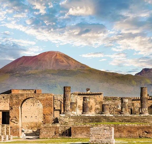 Pompeii and the Amalfi Coast Private Car Trip from Rome