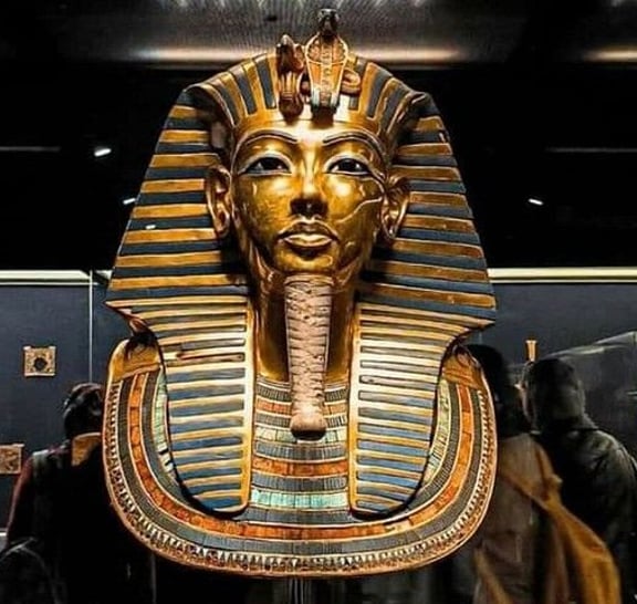 VIP Private Giza Pyramids Grand Egyptian Museum Tour with Lunch