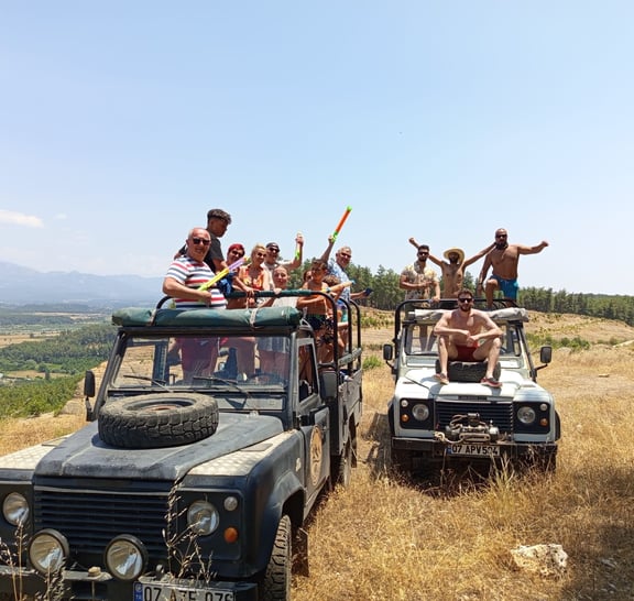 Antalya: Gün Batımında Toros Dağları'nda Jeep Safari, Tekne Turu ve Doğa Keşfi