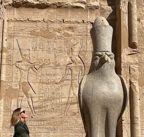 4-Days Cruise Aswan to Luxor with Hot Air Balloon and Sightseeing
