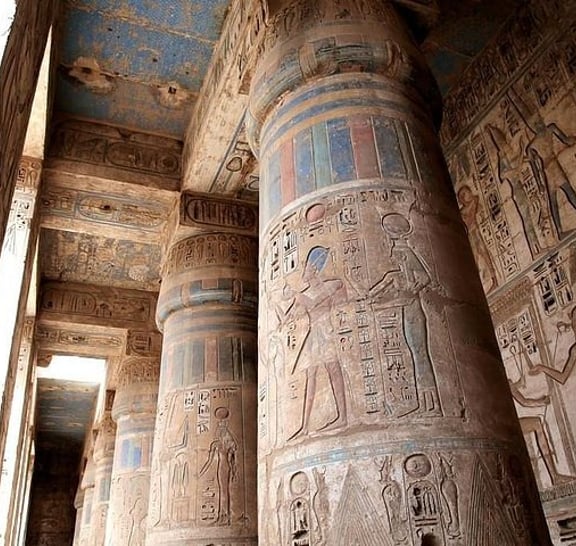 Luxor Day Tour to Habu Temple, Valley of the Nobles and Deir El Madina