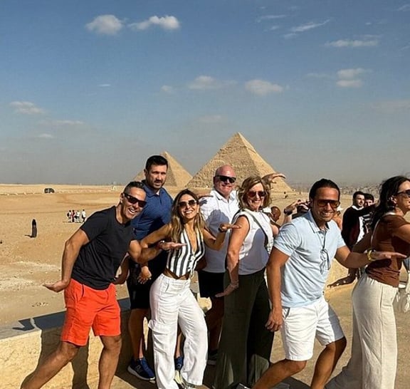 VIP Private Giza Pyramids Sphinx Saqqara and Memphis Tour