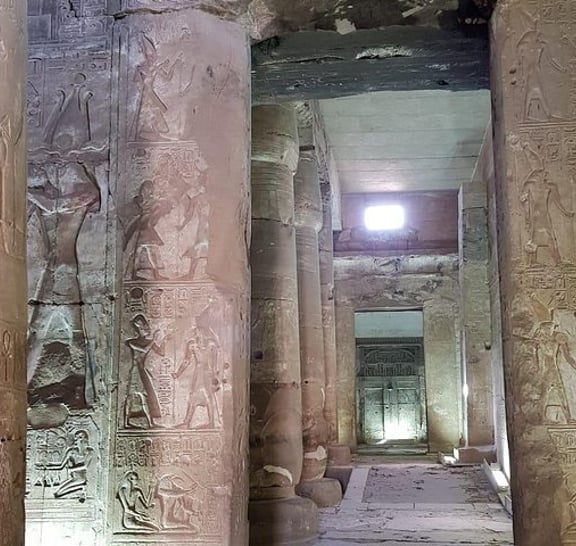 Private Luxor Day Tour to Dendera and Abydos Temples by Car