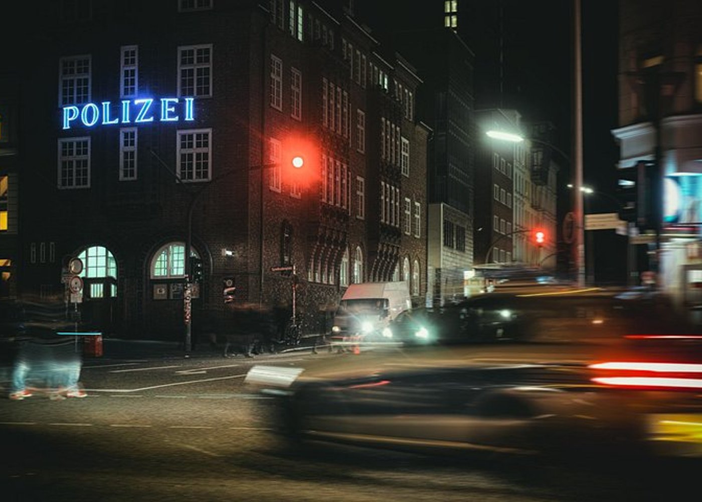 Hamburg bei Nacht: Privattour durch die Altstadt & St. Pauli - 9
