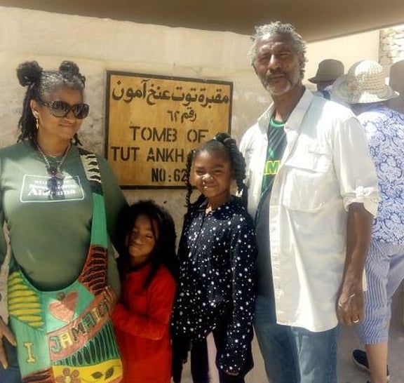 Luxor East and West Bank: Valley of the kings, Habu Temple,Karnak&Luxor Temples