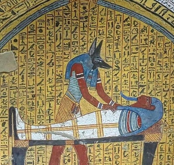 Luxor Day Tour: Habu Temple, Nobles Tombs, Deir El Madina And Dendera Temple