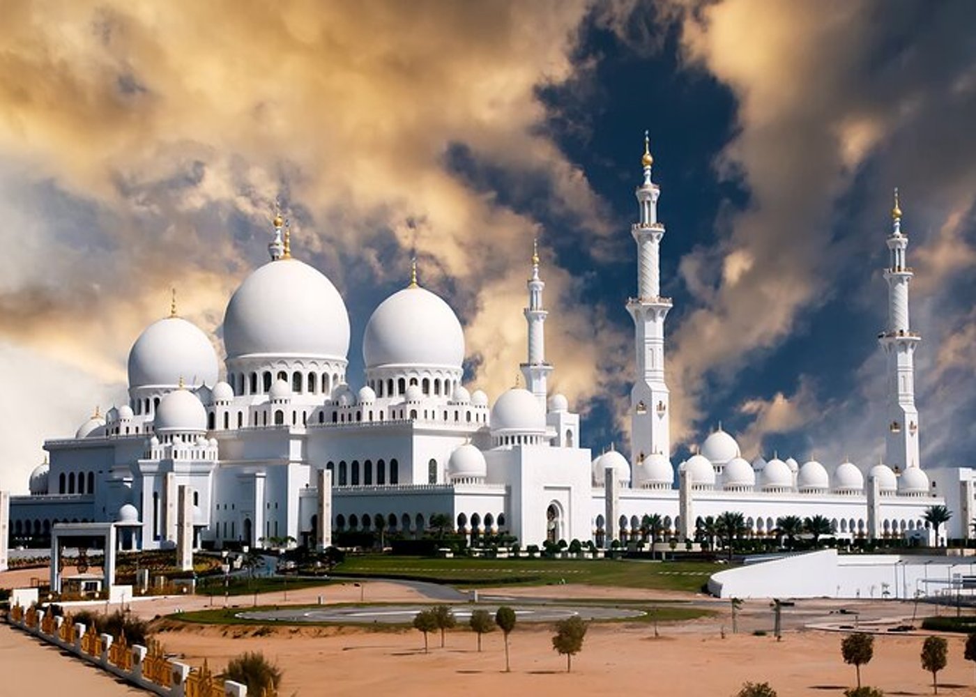 Private Full-Day Tour in Abu Dhabi - 4