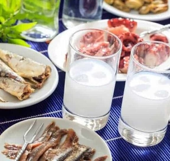 Explore Santorini with your 5-Senses (for cruise travelers)