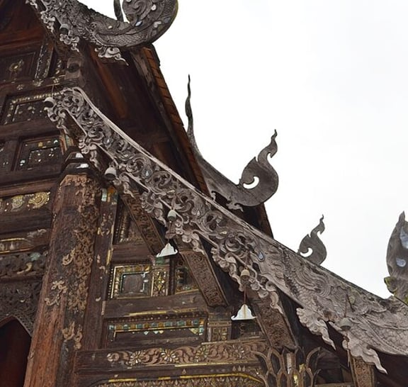 Horse Lesson+Riding+Wat Tonkwen wooden temple.Chiangmai