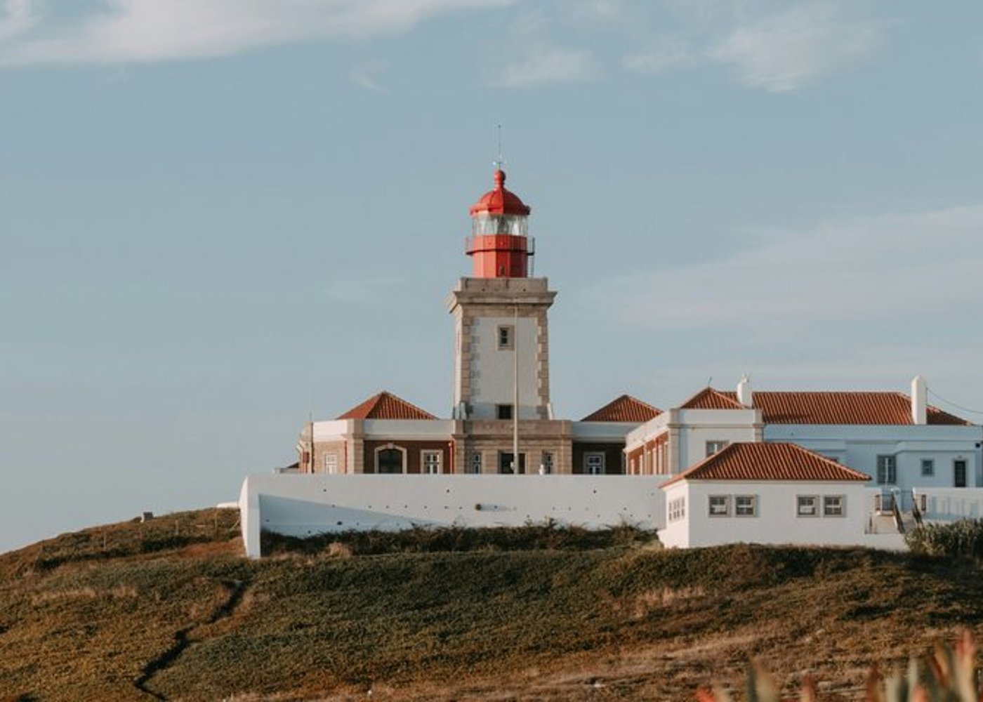 Lizbona: Wycieczka w małej grupie do Sintry i Cascais z biletem do Pałacu Pena - 3