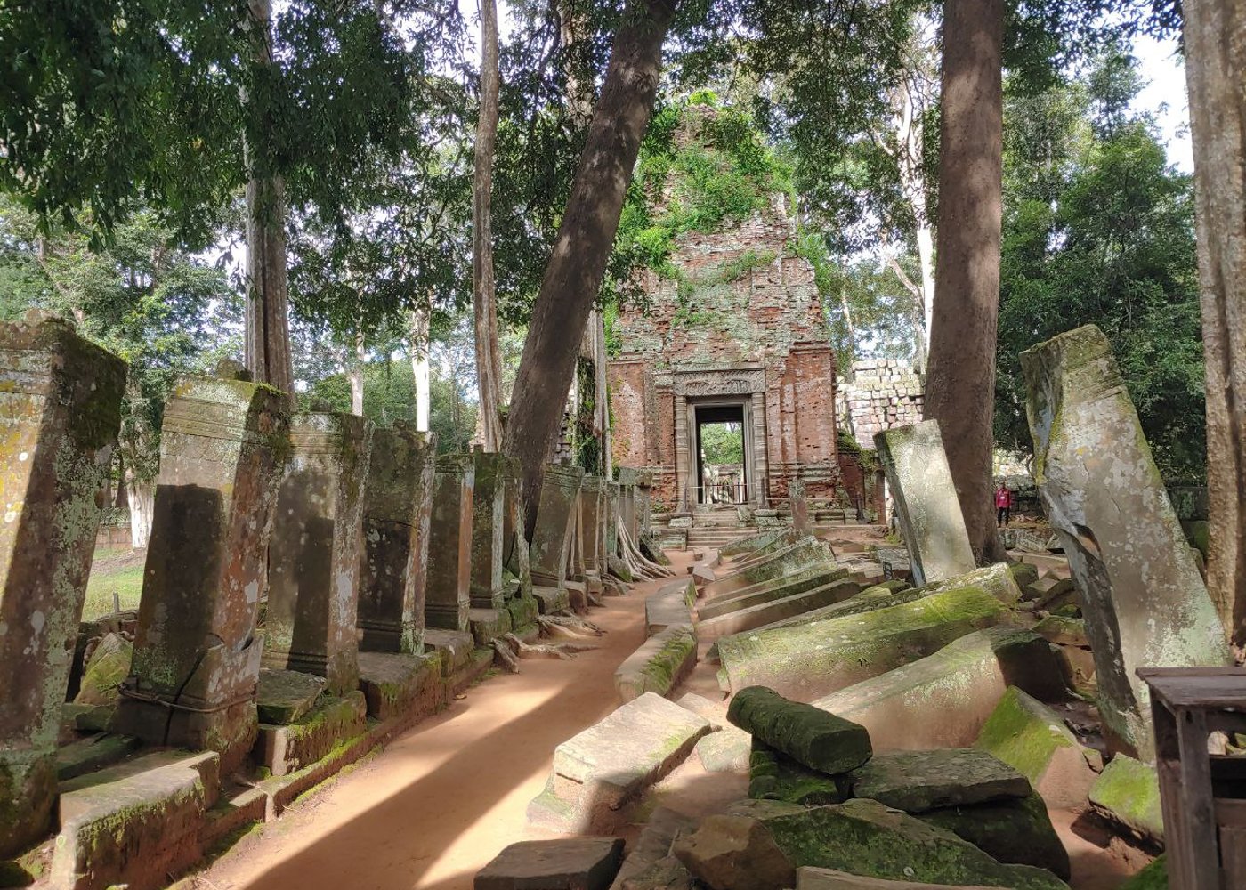 Private One Day Trip-Pyramid Temple Koh Ker and Beng Mealea - 15