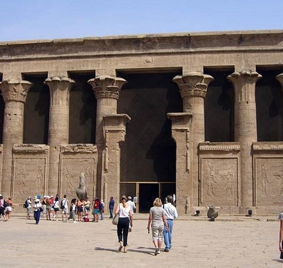 Luxor Day Trip to Edfu and Kom Ombo Temples by Car