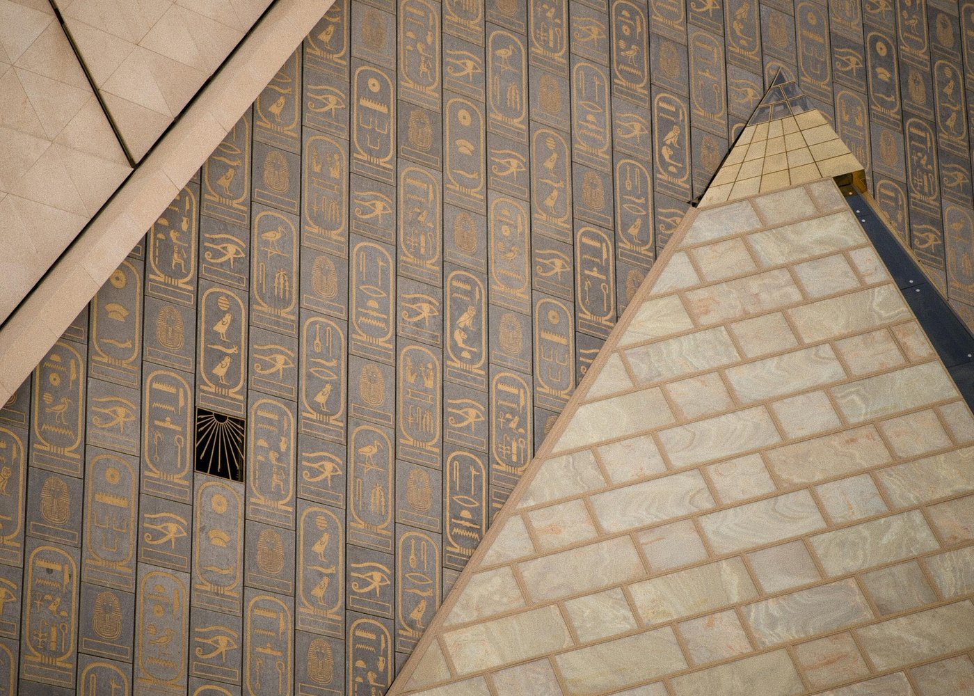 Wycieczka łączona: Odkryj Wielkie Muzeum Egipskie , Sakkara i Piramidy w Gizie - 19