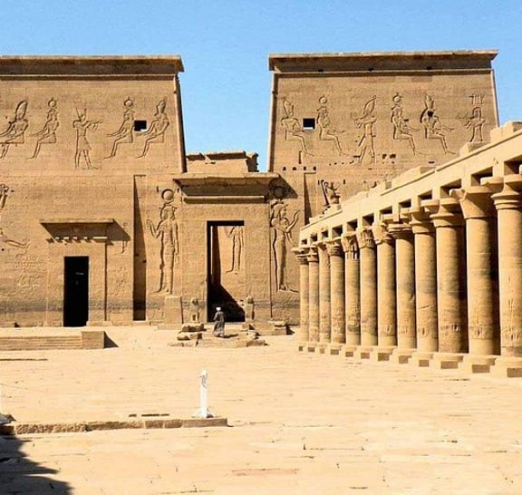 Private Day Tour to Aswan Highlights and Nubian Village from Luxor by Train