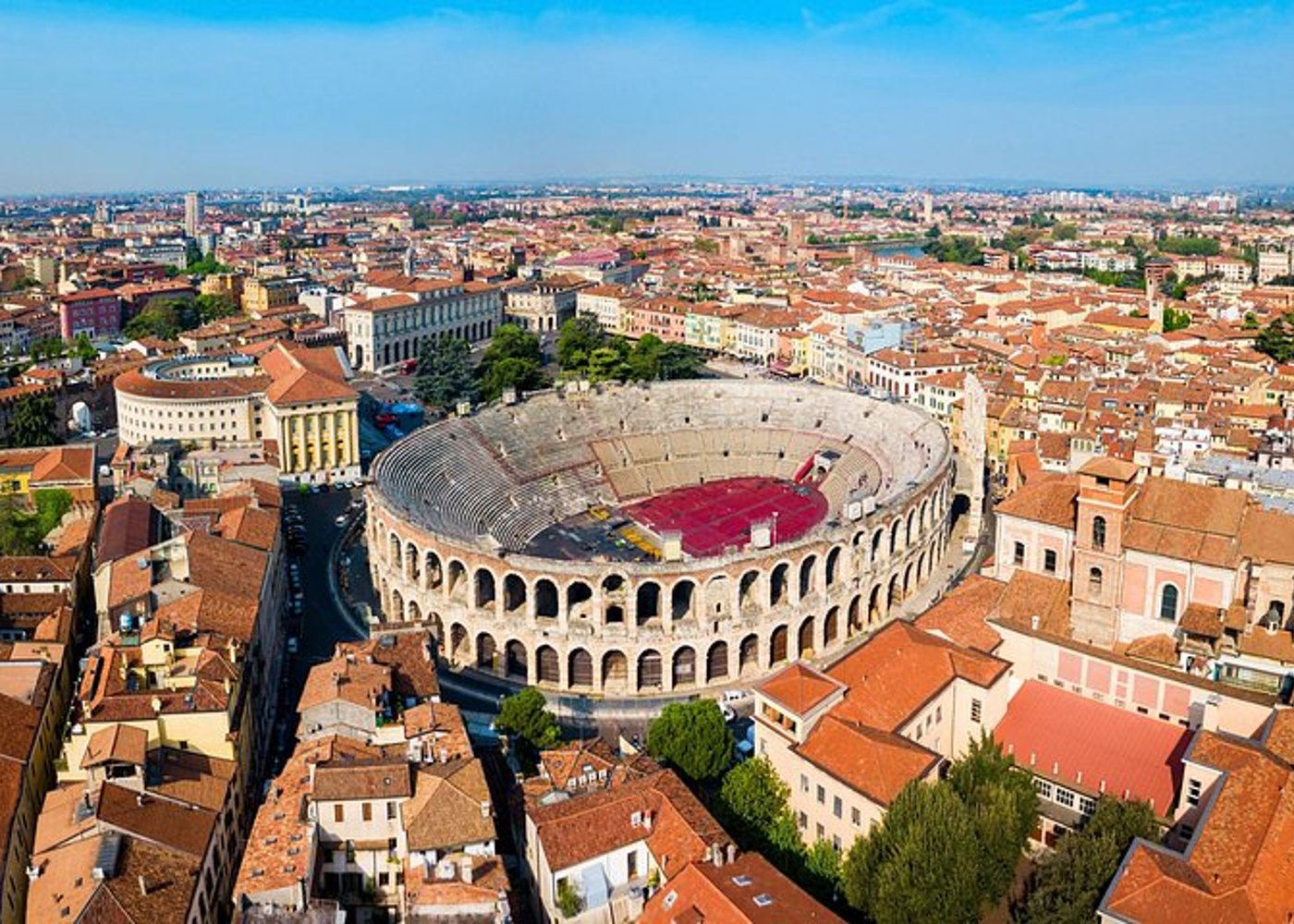 Romeo and Juliet in Verona Private Car Trip from Milan - 8
