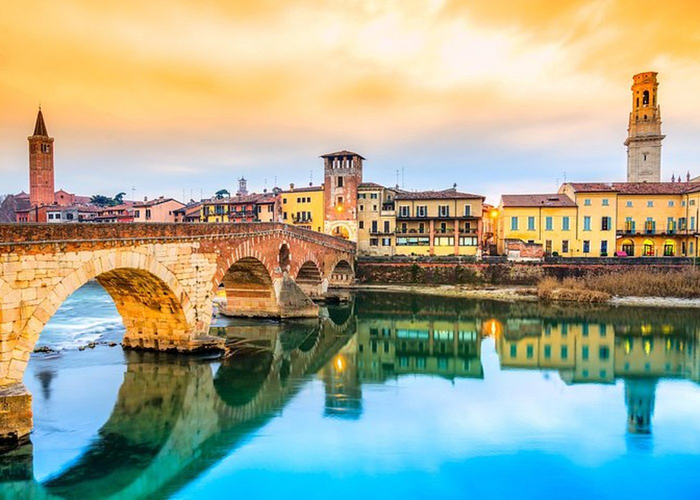 Romeo and Juliet in Verona Private Car Trip from Milan - 4