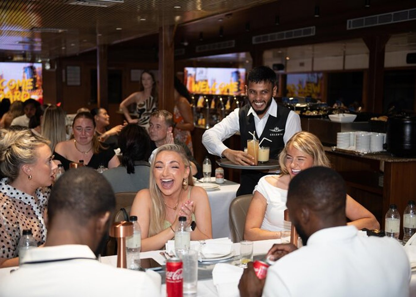 Dubai Marina, luksusowy rejs jachtem, kolacja, program rozrywkowy i otwarty bar - 2
