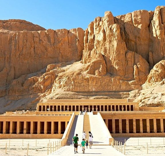Best Of Luxor Top Attractions: East and West Bank Tours in 2 Days