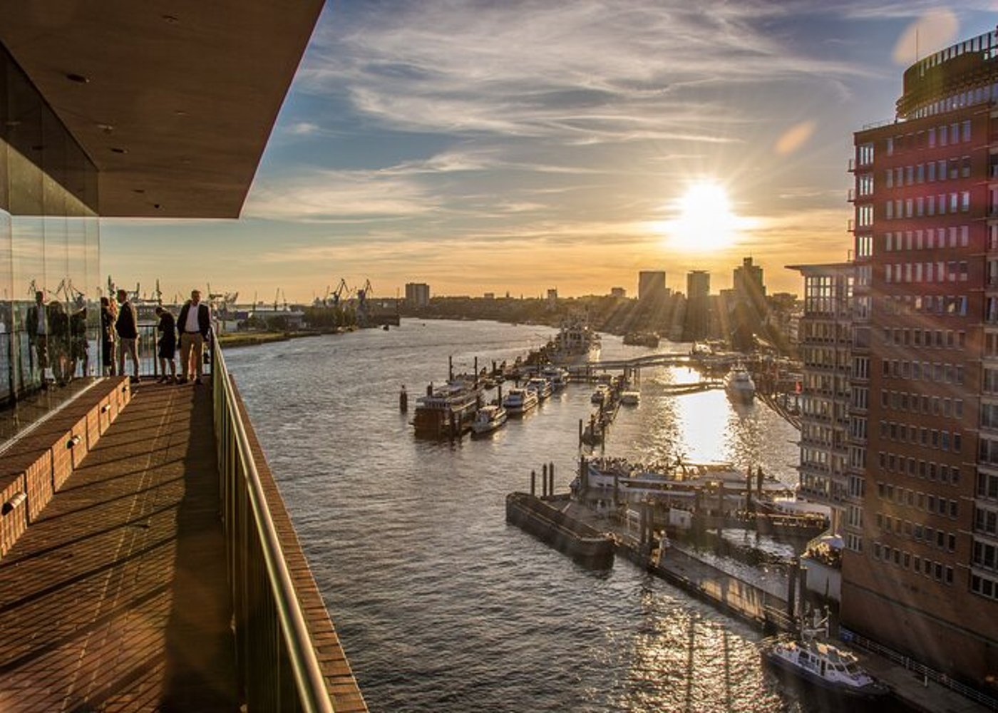 Hamburg: Altstadt & Speicherstadt Private Walking Tour - 10