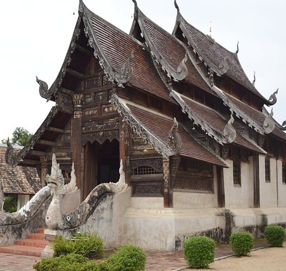 Horse Lesson+Riding+Wat Tonkwen wooden temple.Chiangmai