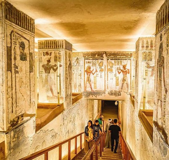 Best Of Luxor Top Attractions: East and West Bank Tours in 2 Days