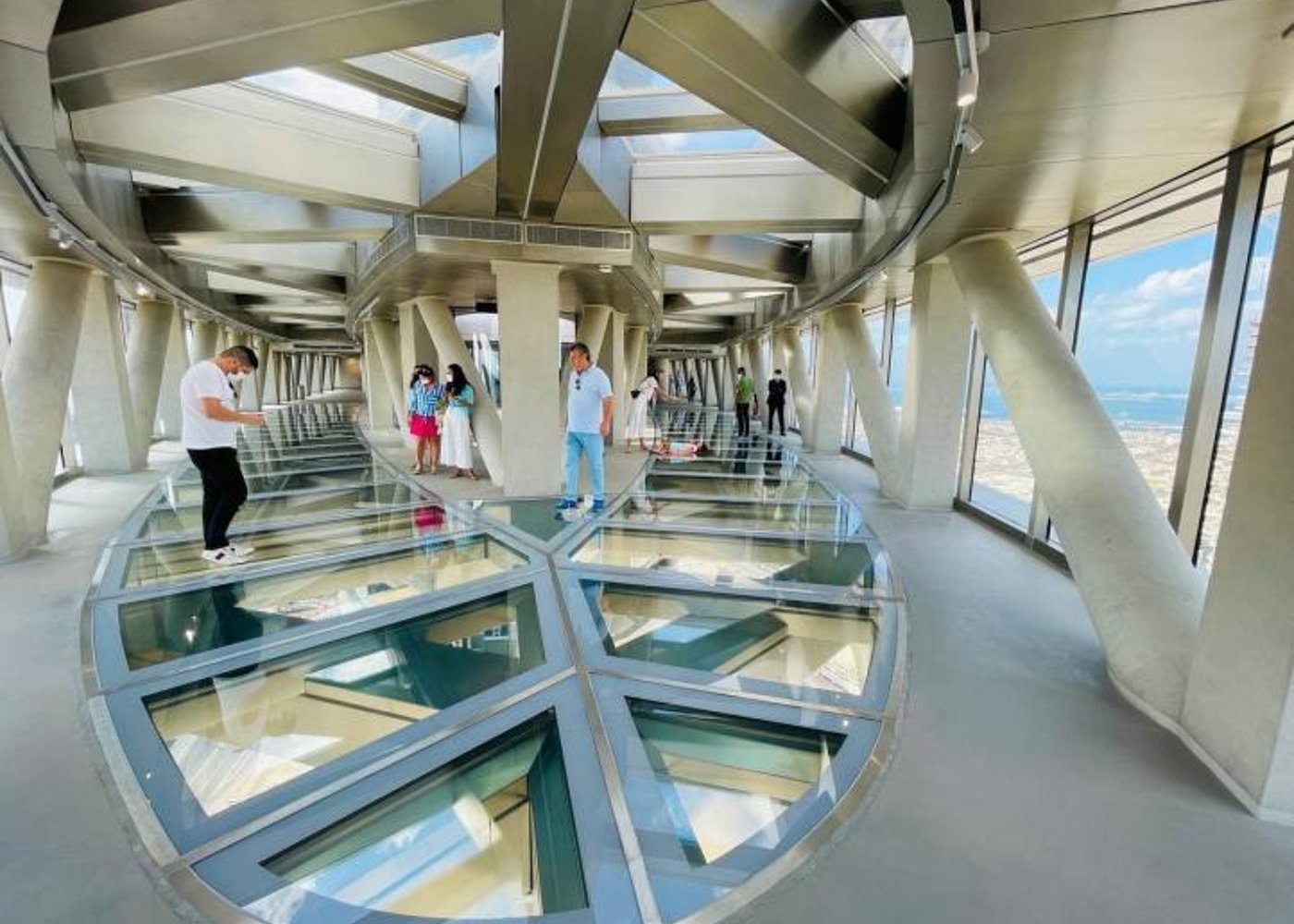 Dubai Sky View Glass Slide Tour with Private Transfers - 4