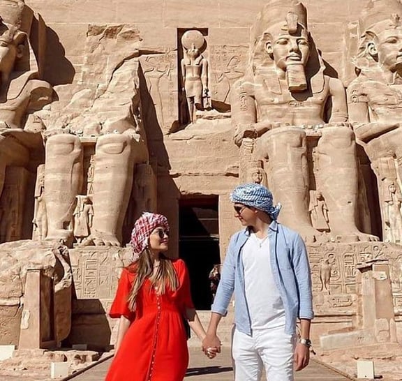 4 Nights Cruise Luxor To Aswan and Abu Simbel with train rounded trip from Cairo