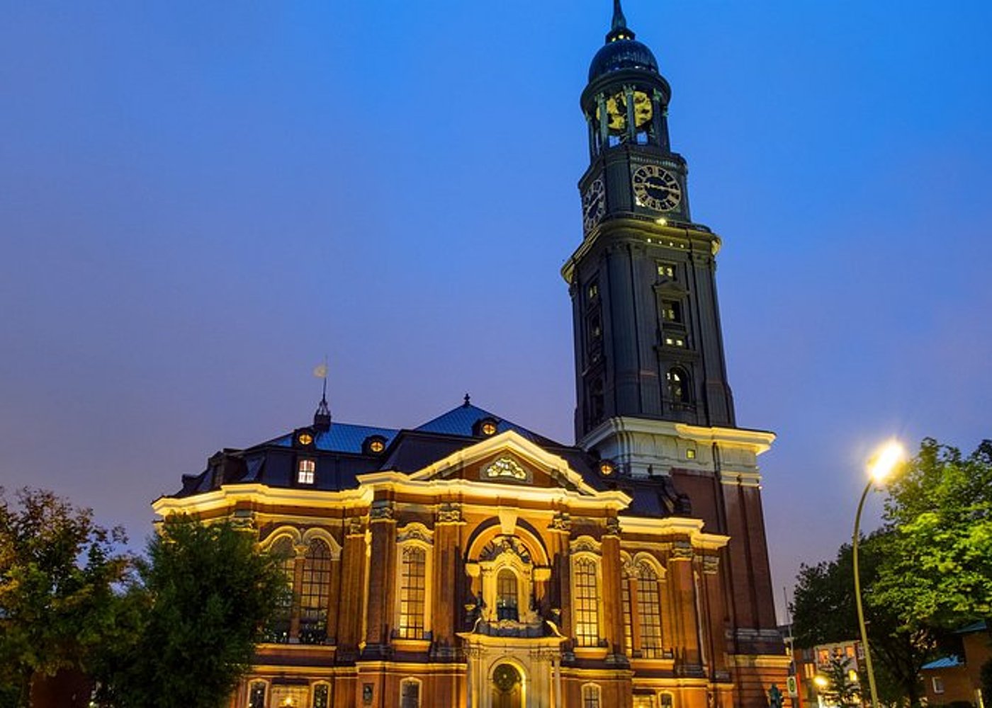 Hamburg bei Nacht: Privattour durch die Altstadt & St. Pauli - 5