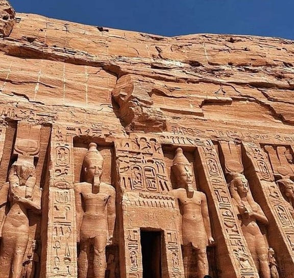Private Tour to Abu Simbel Temples and Nubian Village From Aswan