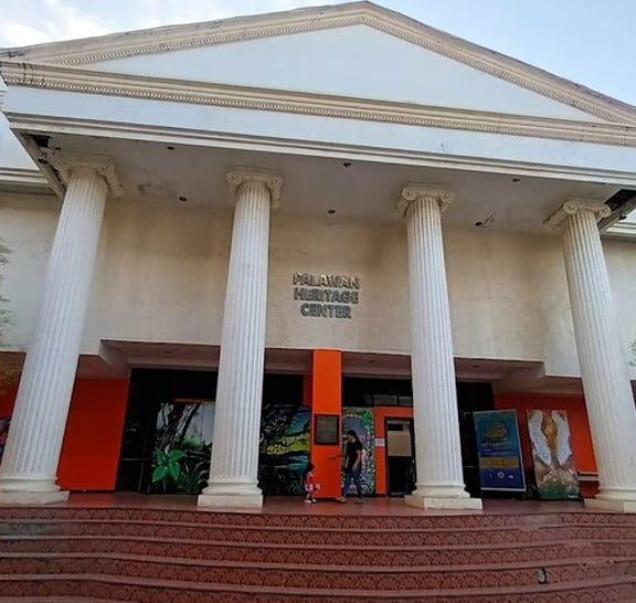 Shore Excursion: Puerto city tour + museum tour + shopping