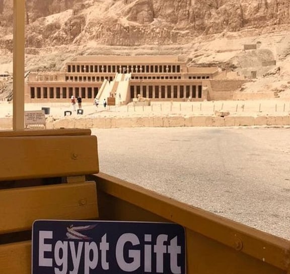 Amazing Luxor East and West Bank Guided Tour with Lunch From Luxor Airport/Hotel