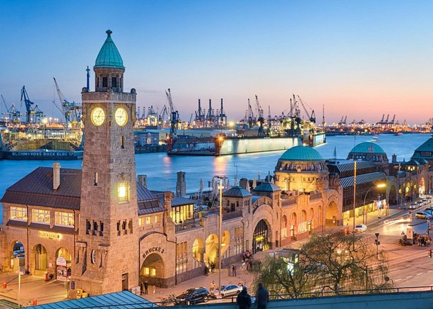 Hamburg bei Nacht: Privattour durch die Altstadt & St. Pauli - 10