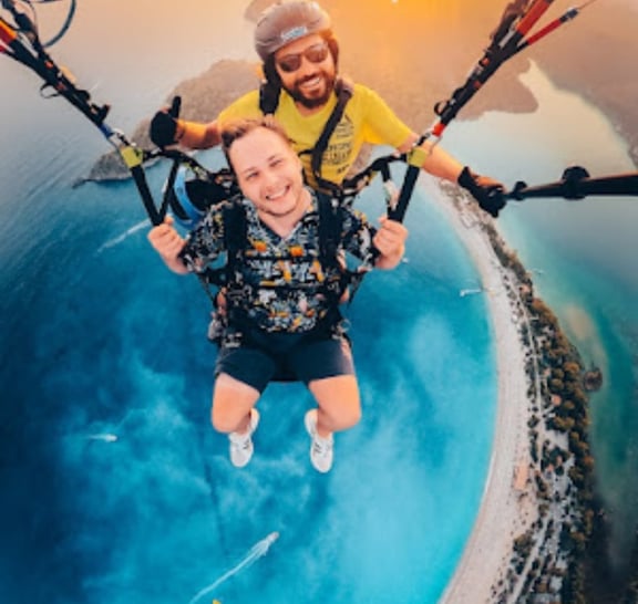 Kostenloser Transport von Fethiye, Tandem-Gleitschirmflug mit Foto und Video