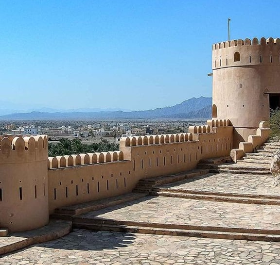 Nizwa , Bahla and Jabrin fort (Weddings and honeymooners)