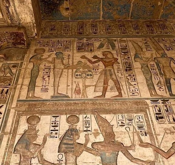 Luxor Day Tour: Habu Temple, Nobles Tombs, Deir El Madina And Dendera Temple