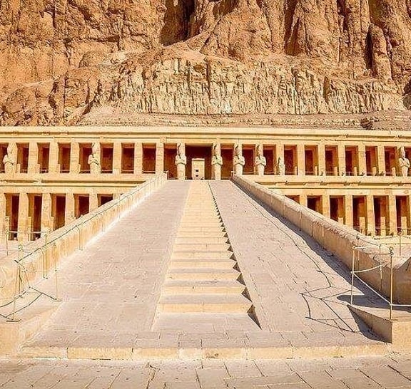Private Full Day Trip to Luxor from Aswan By Car