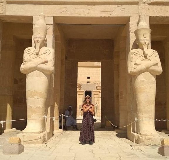 Amazing Luxor East and West Bank Guided Tour with Lunch From Luxor Airport/Hotel