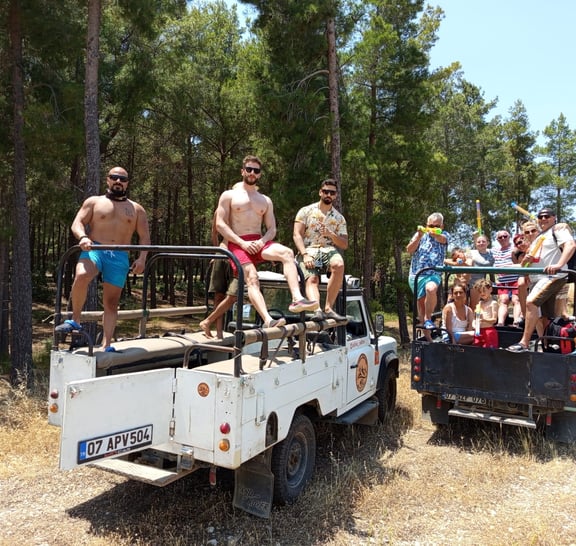 Antalya: Gün Batımında Toros Dağları'nda Jeep Safari, Tekne Turu ve Doğa Keşfi