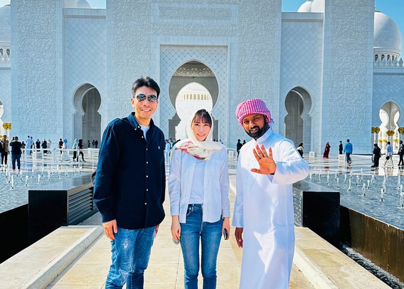 Layover in Abu Dhabi Sightseeing Tour Seamless Airport Transfers - 8