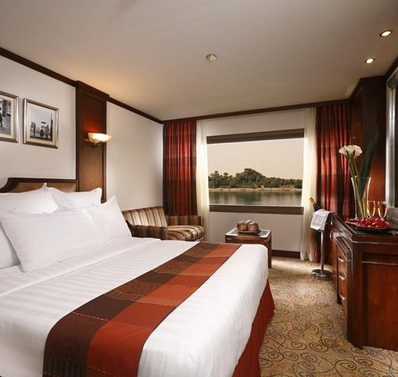 4 Nights Cruise Luxor To Aswan and Abu Simbel with train rounded trip from Cairo