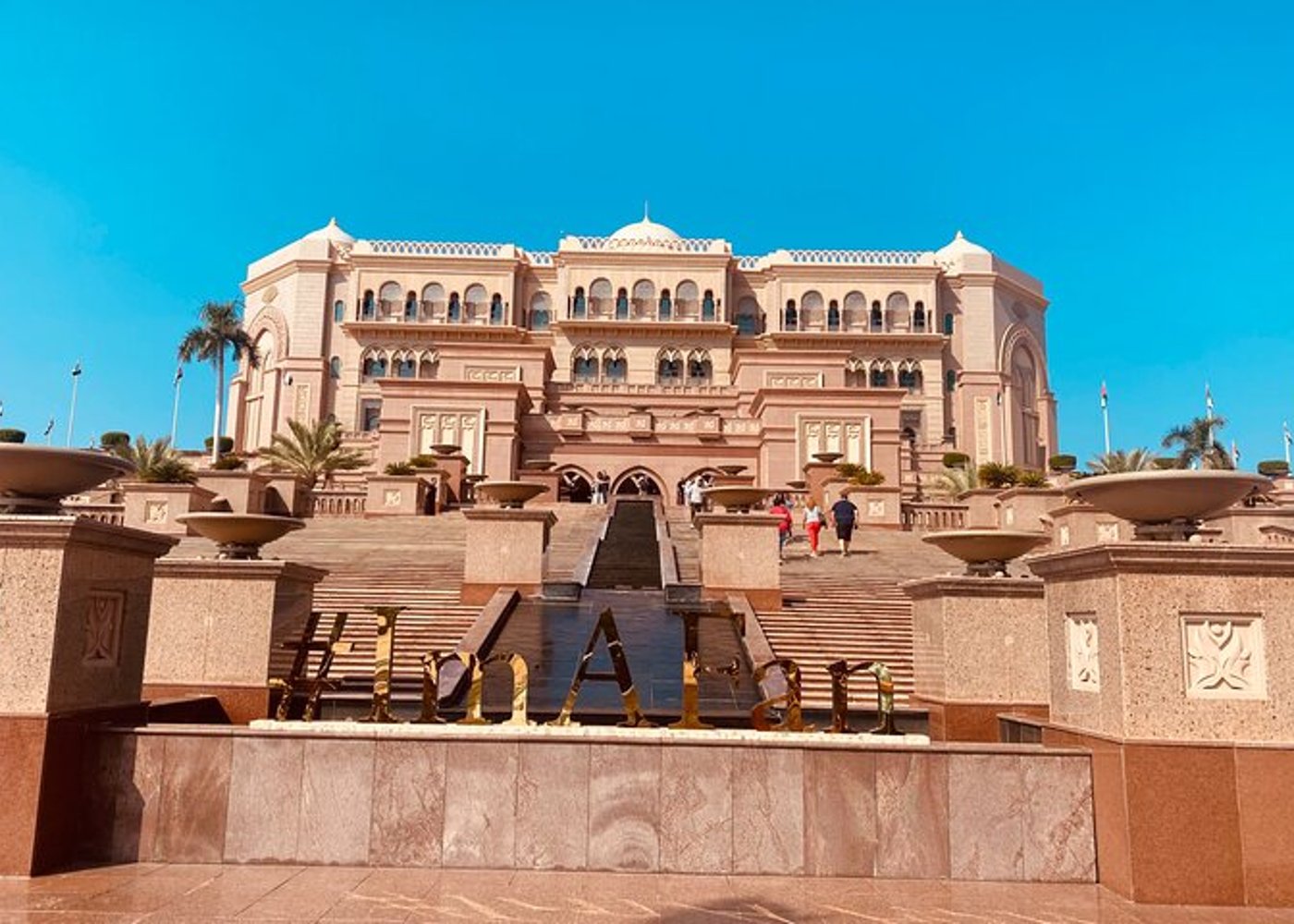 Abu Dhabi Half Day City Tour Sharing Experience - 9