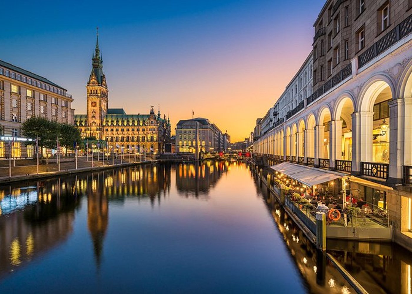 Hamburg bei Nacht: Privattour durch die Altstadt & St. Pauli - 3