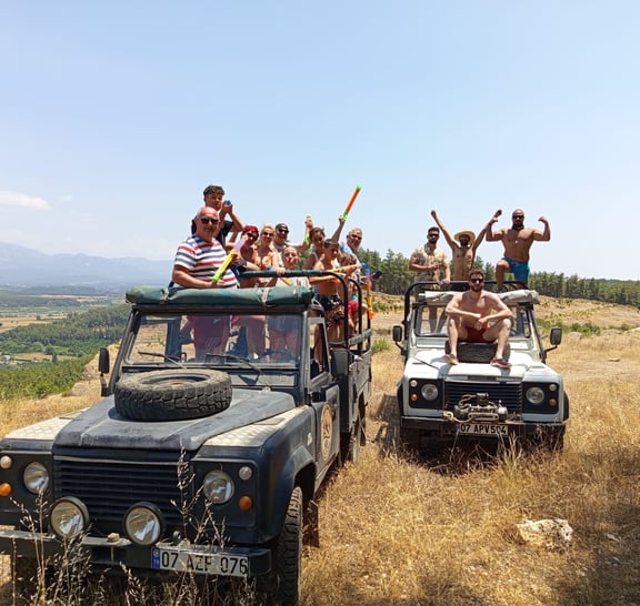 Antalya: Gün Batımında Toros Dağları'nda Jeep Safari, Tekne Turu ve Doğa Keşfi