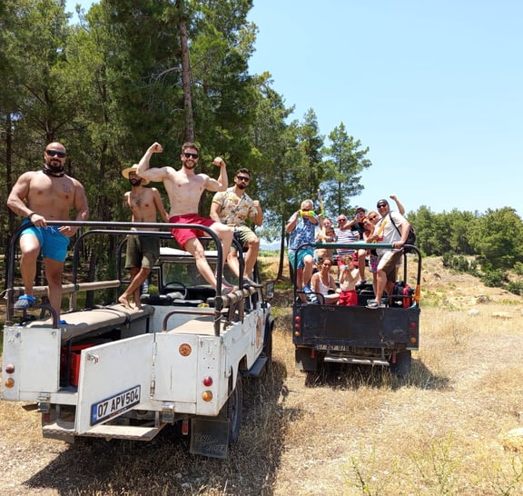Antalya: Gün Batımında Toros Dağları'nda Jeep Safari, Tekne Turu ve Doğa Keşfi