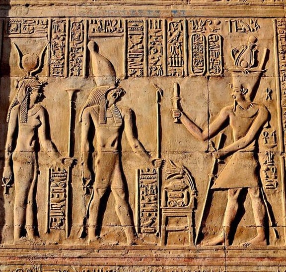 Luxor Day Trip to Edfu and Kom Ombo Temples by Car