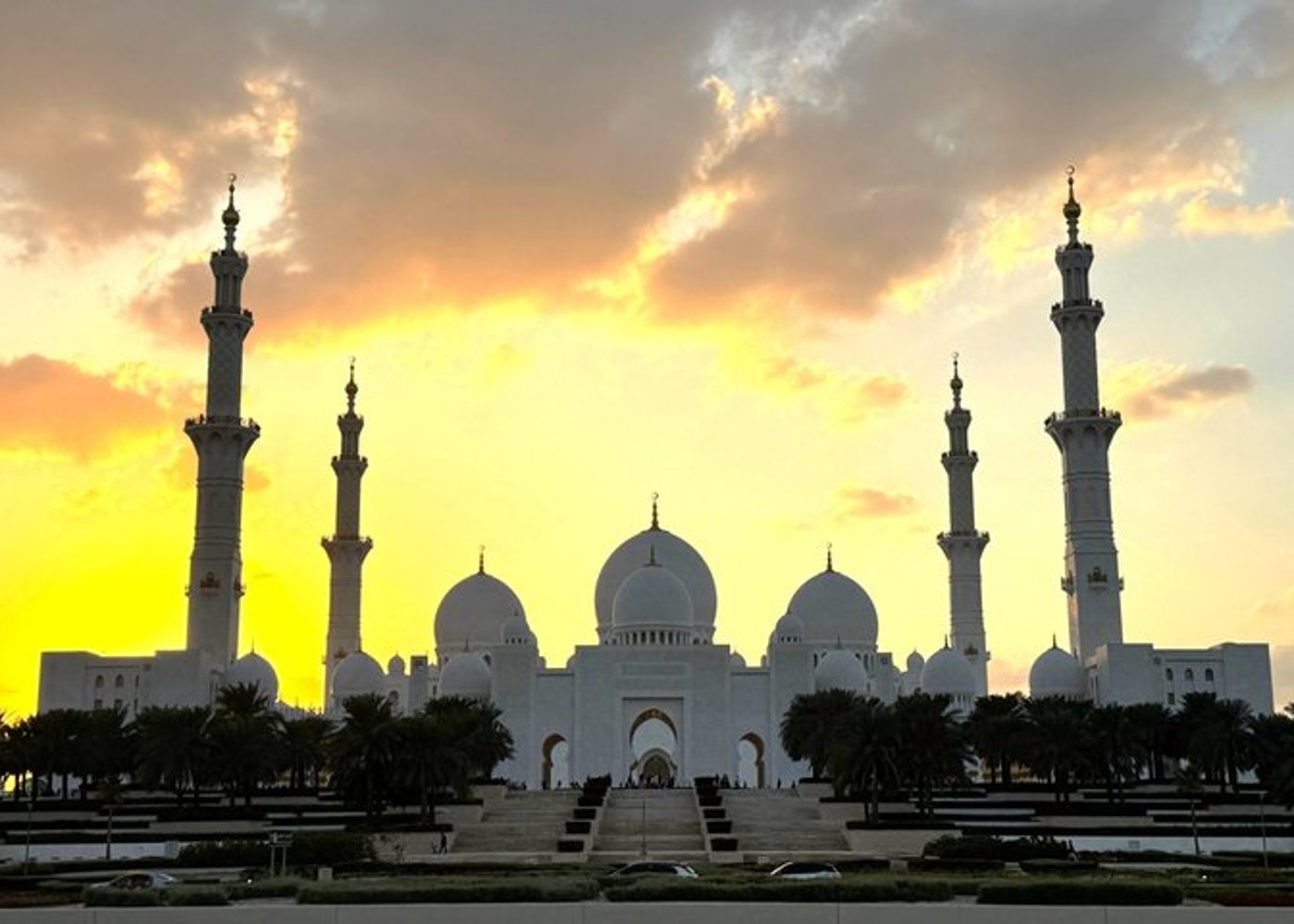 Abu Dhabi Half Day City Tour Sharing Experience - 6