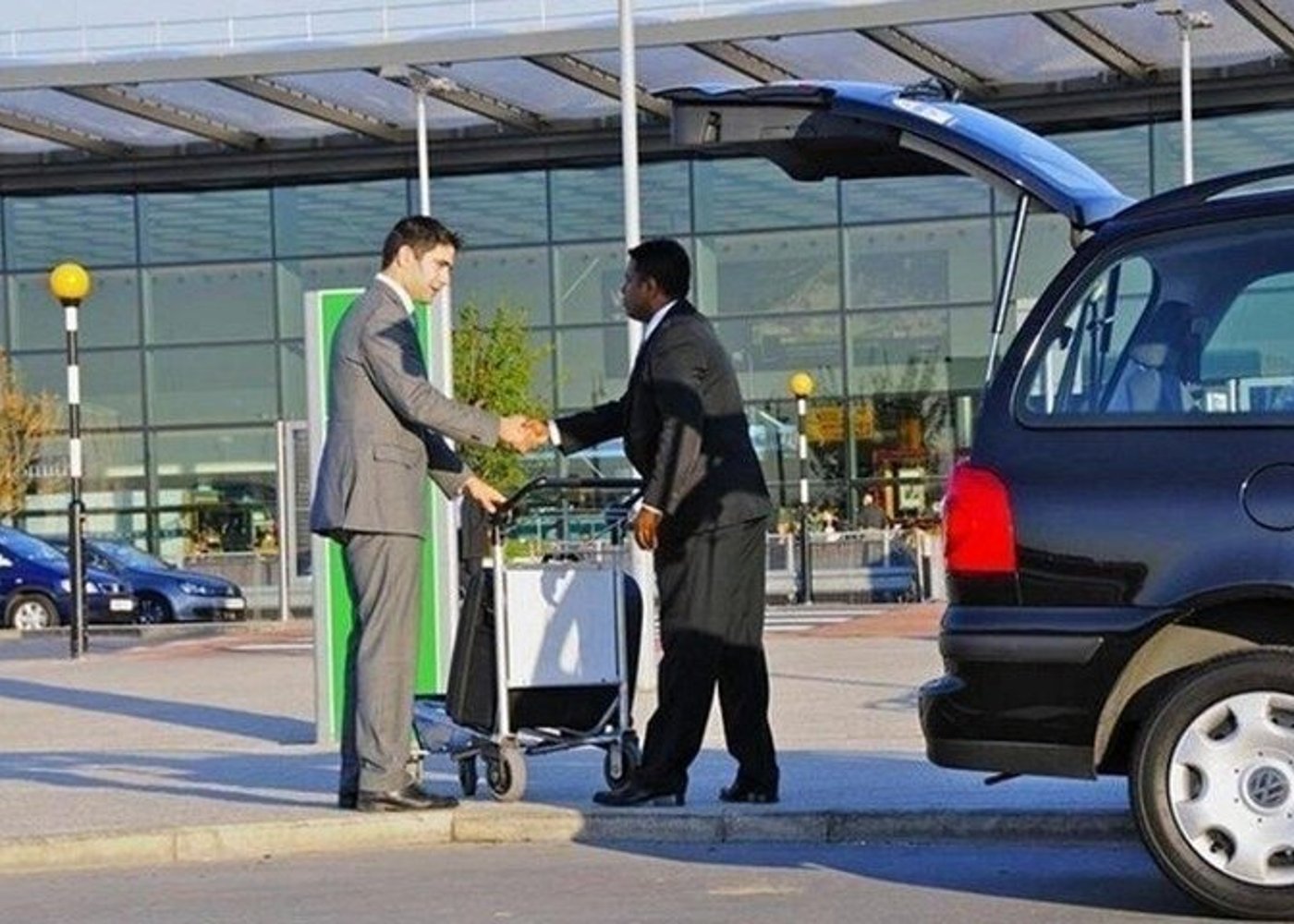 VIP-Privattransfer vom/zum Flughafen Kairo zu/von Hotels in Kairo und Gizeh - 12