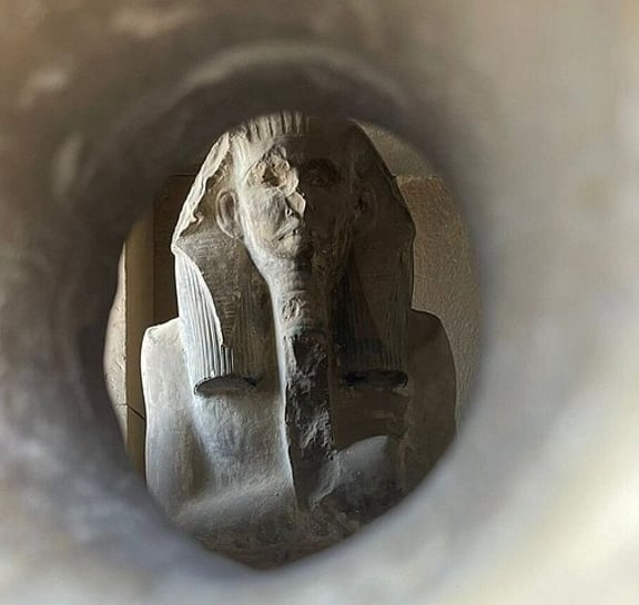 VIP Private Giza Pyramids Sphinx Saqqara and Memphis Tour