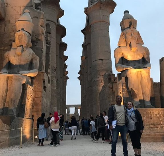 Amazing Luxor East and West Bank Guided Tour with Lunch From Luxor Airport/Hotel